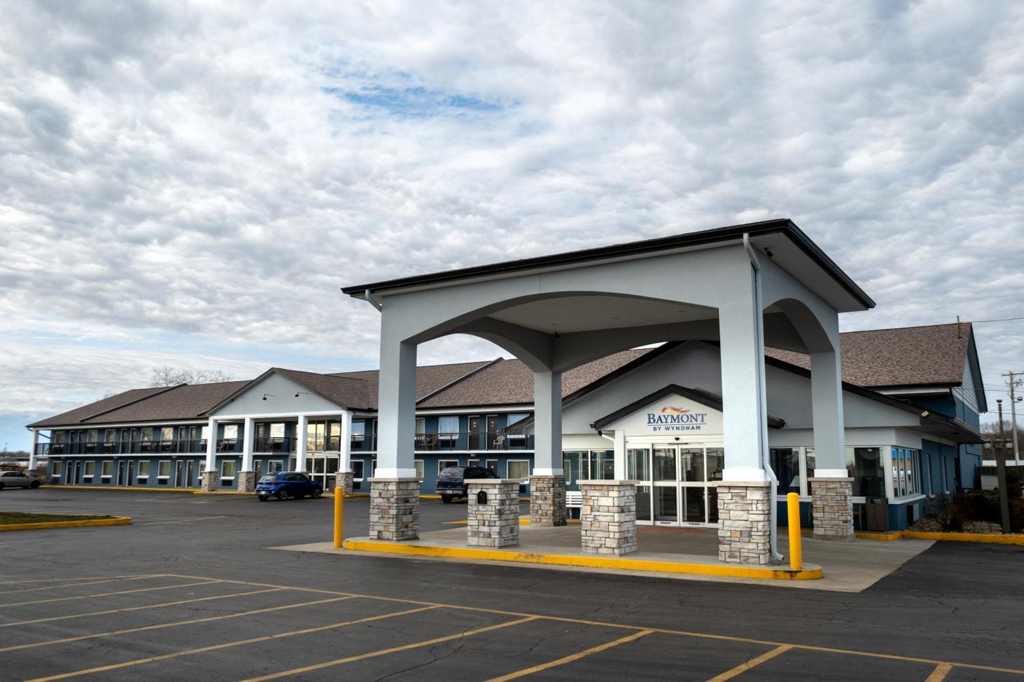 Hotel Baymont By Wyndham Effingham Exterior foto