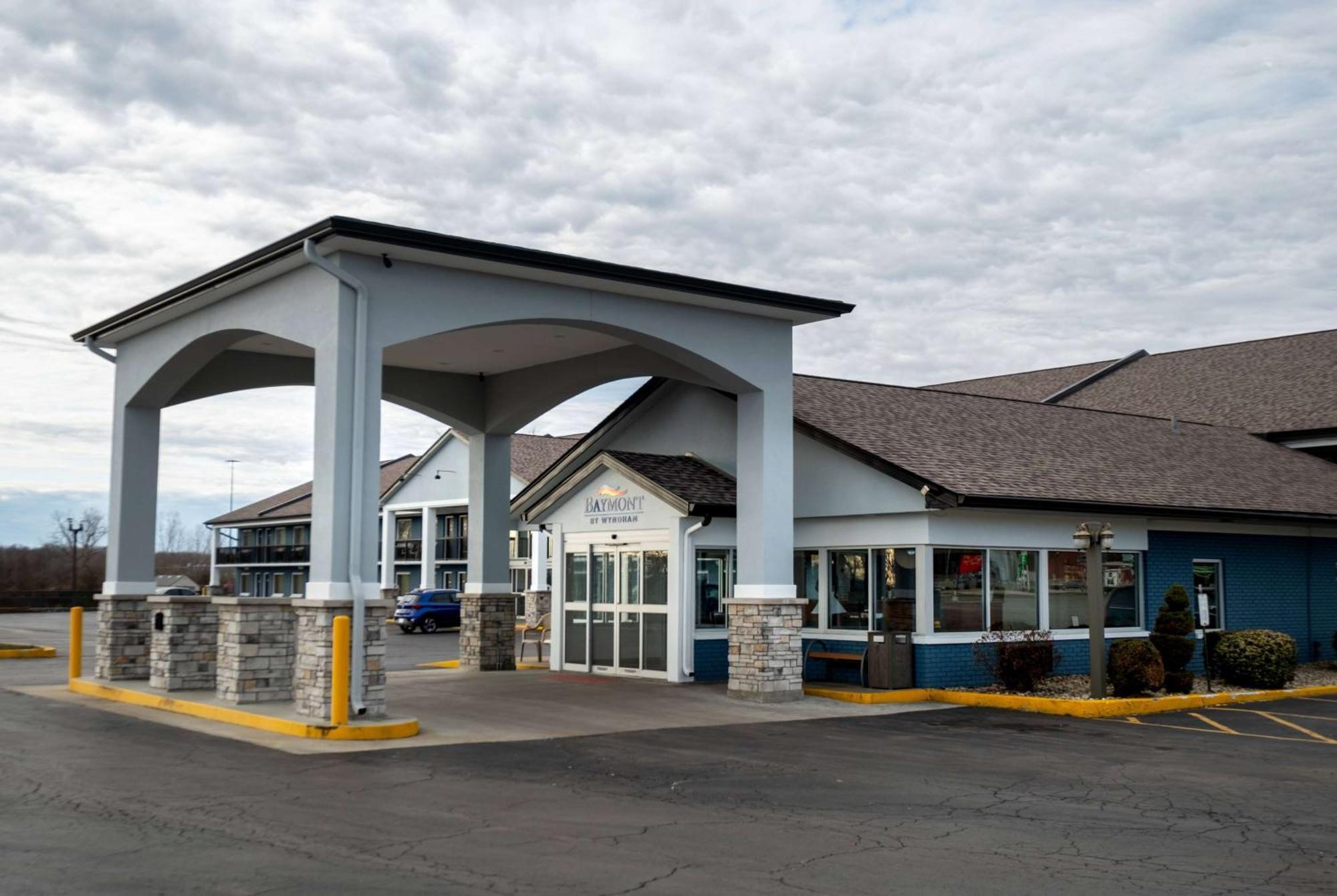 Hotel Baymont By Wyndham Effingham Exterior foto